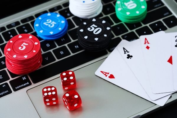 Smartphone displaying live blackjack with touch controls and adaptive video streaming